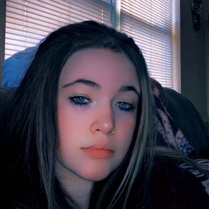 Meet your Posher, Shyia